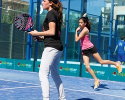 45643_511536355571125_2113550093_n