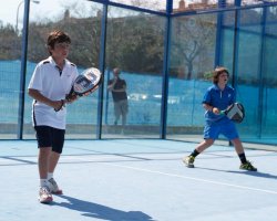 526912_511537838904310_1871794922_n