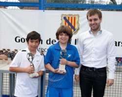 531770_511538365570924_344280007_n